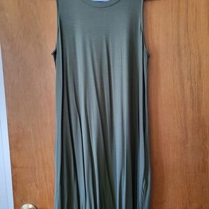 Time and Tru Sleeveless Olive Green Dress